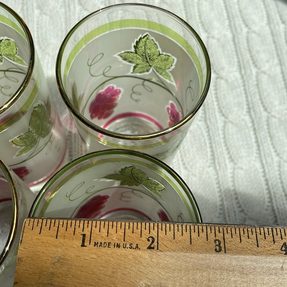 VTG 4 Frosted Libbey Grape & Leaf Drinking Glasses Tumblers Gold Rim Normal wear - Picture 5 of 9